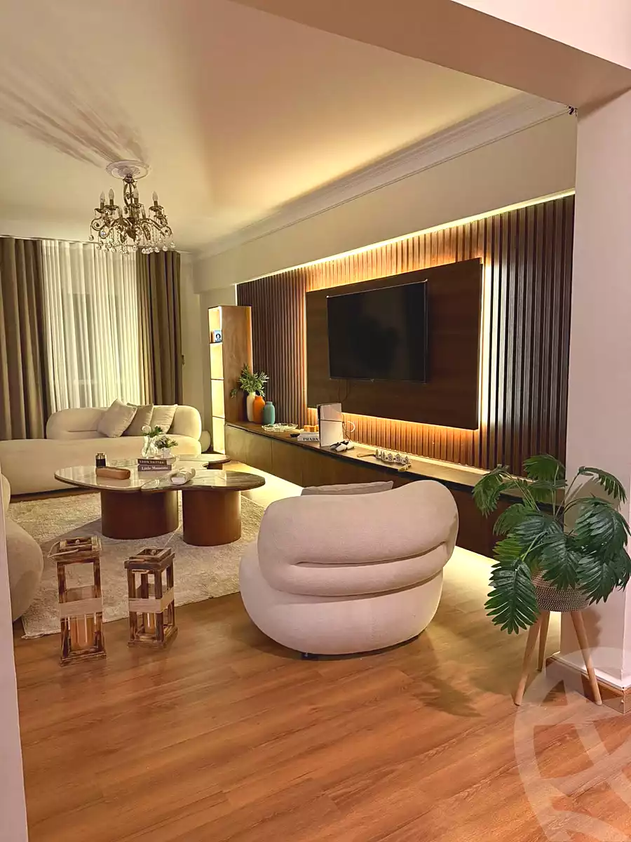 https://aqarmap.com.eg/en/listing/7275611-for-sale-cairo-new-cairo-lrhb-city-mtdd-lrhb-phase-8