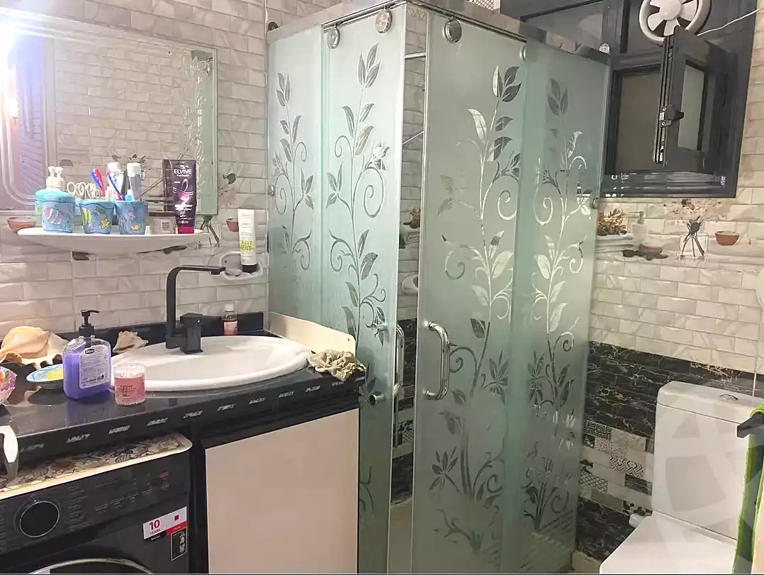 https://aqarmap.com.eg/ar/listing/7276378-for-sale-alexandria-el-asafra-shr-45