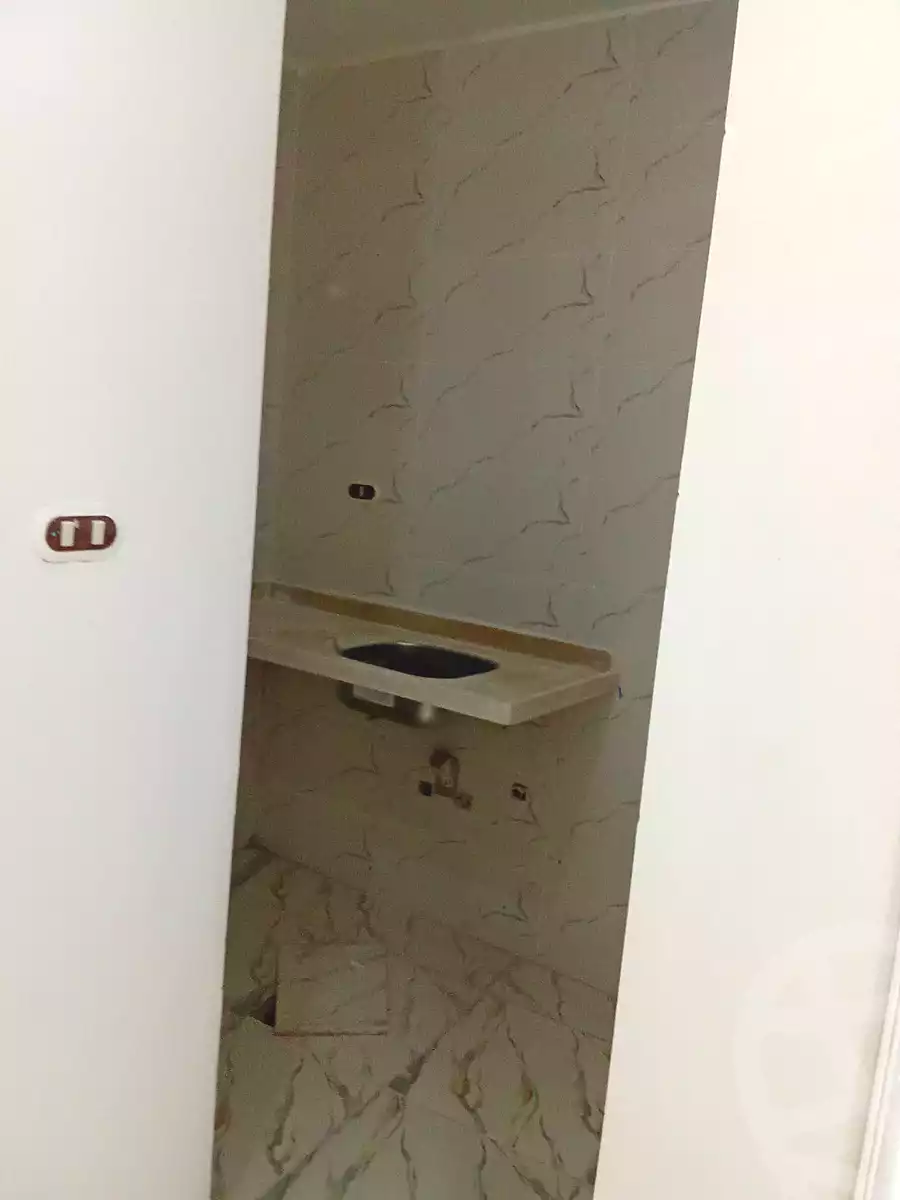 https://aqarmap.com.eg/en/listing/7276620-for-sale-alexandria-al-agamy-el-hanouvel