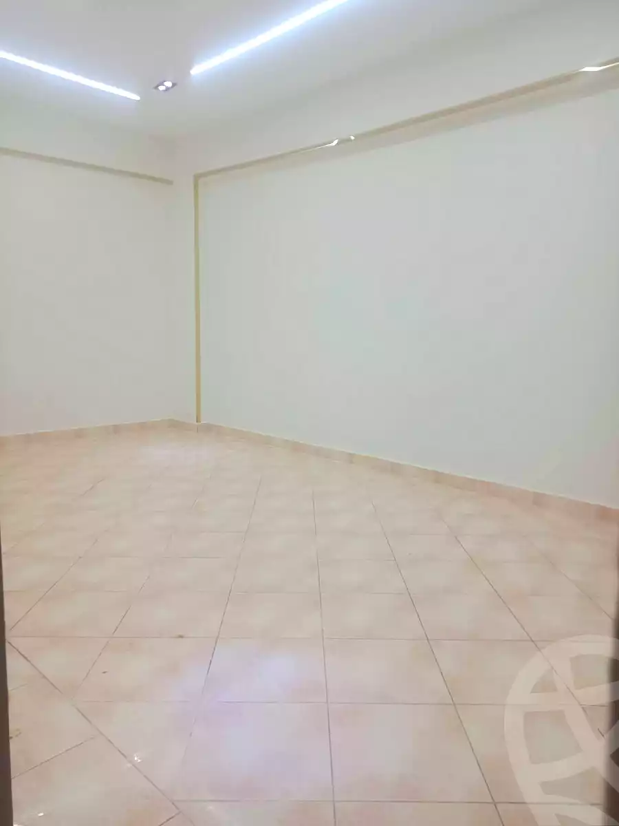 https://aqarmap.com.eg/ar/listing/7276730-for-sale-alexandria-al-agamy-el-hanouvel-radwan-st