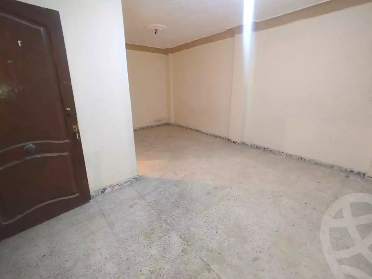 https://aqarmap.com.eg/en/listing/7276807-for-sale-alexandria-al-agamy-el-hanouvel-abo-zaid-st