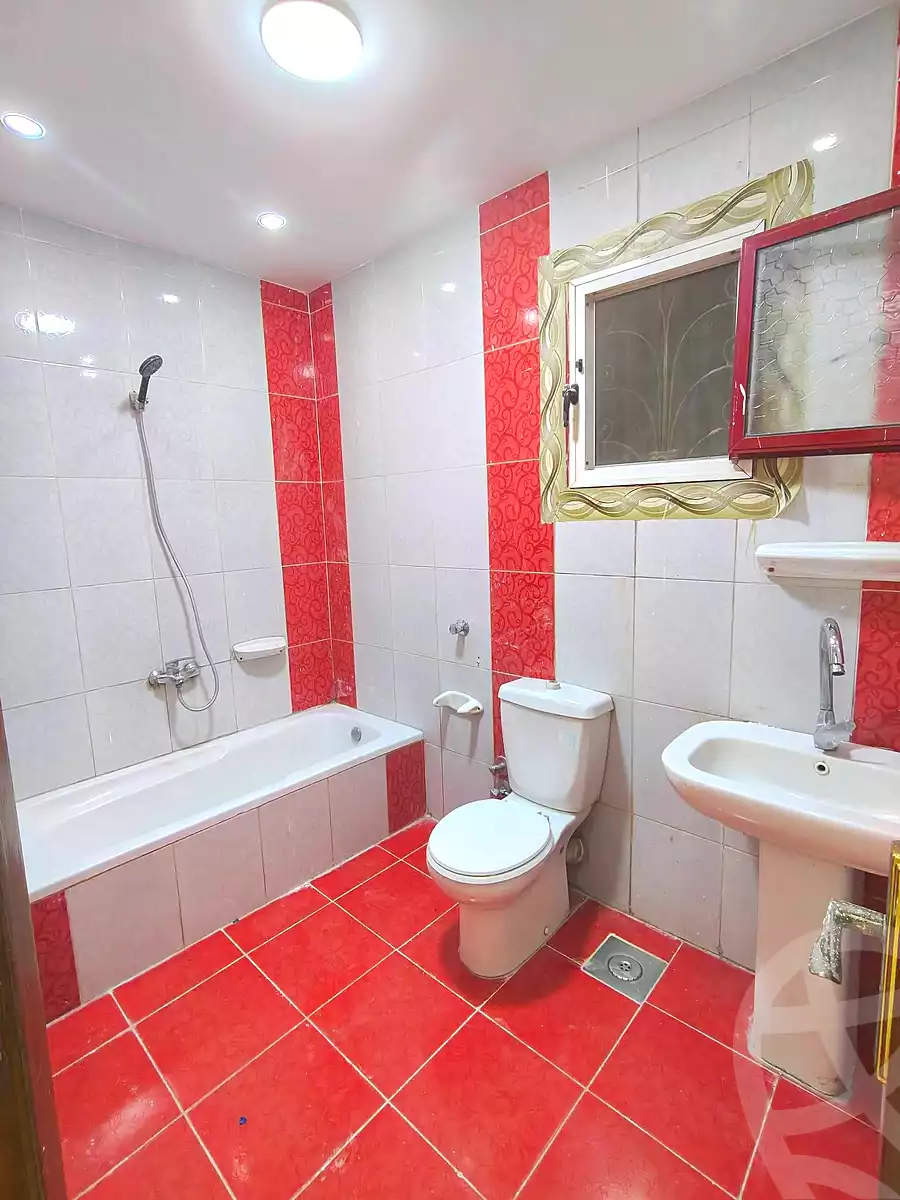 https://aqarmap.com.eg/ar/listing/7276889-for-sale-alexandria-miami-street-57