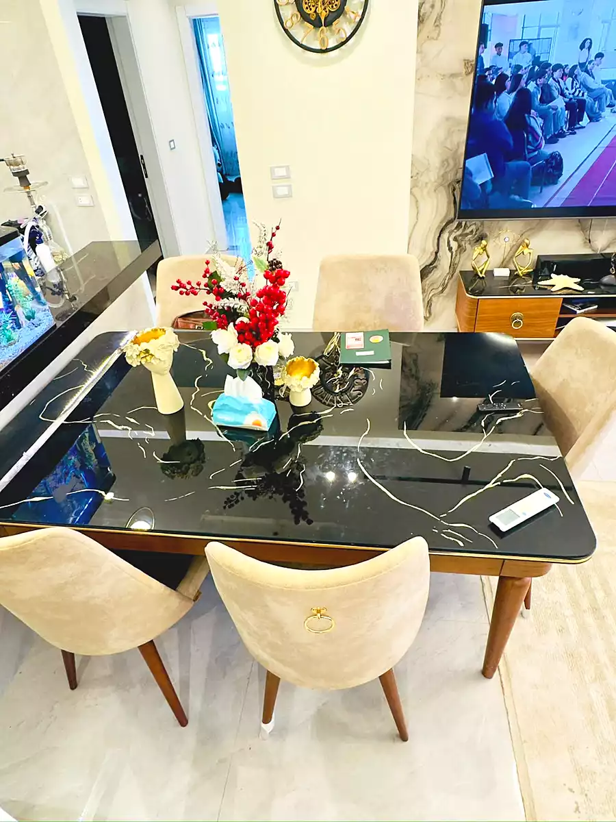 https://aqarmap.com.eg/ar/listing/7276921-for-sale-cairo-new-cairo-compounds-hyde-park-centre-ville-hyde-park
