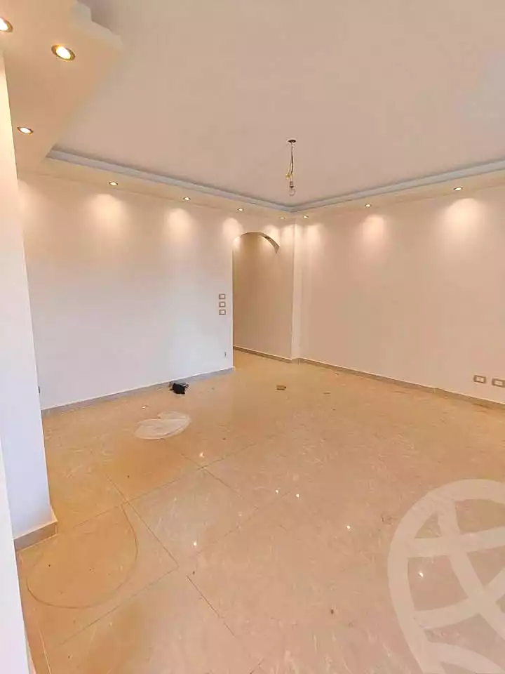 https://aqarmap.com.eg/ar/listing/7276928-for-rent-alexandria-camp-cesar