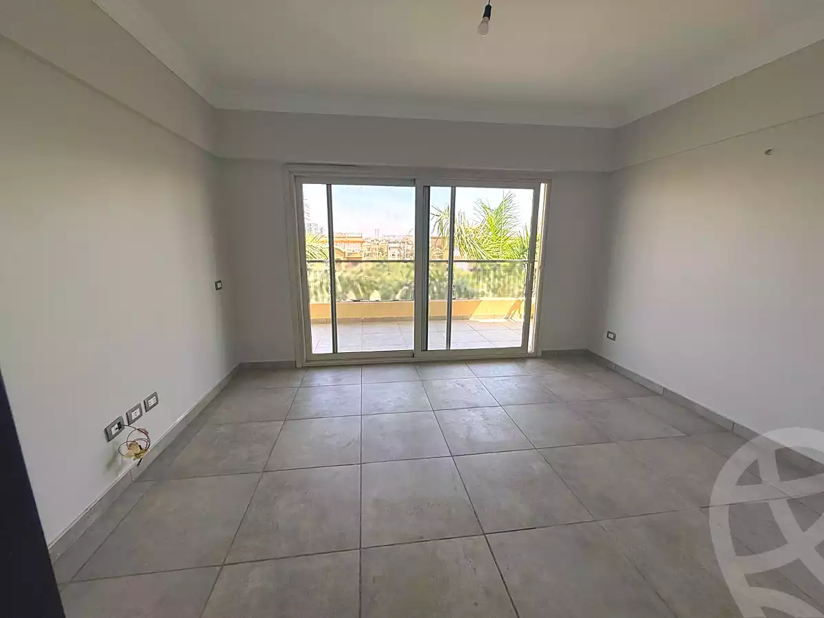 https://aqarmap.com.eg/ar/listing/7276984-for-rent-cairo-el-sheikh-zayed-city-compounds-el-yasmeen-compound