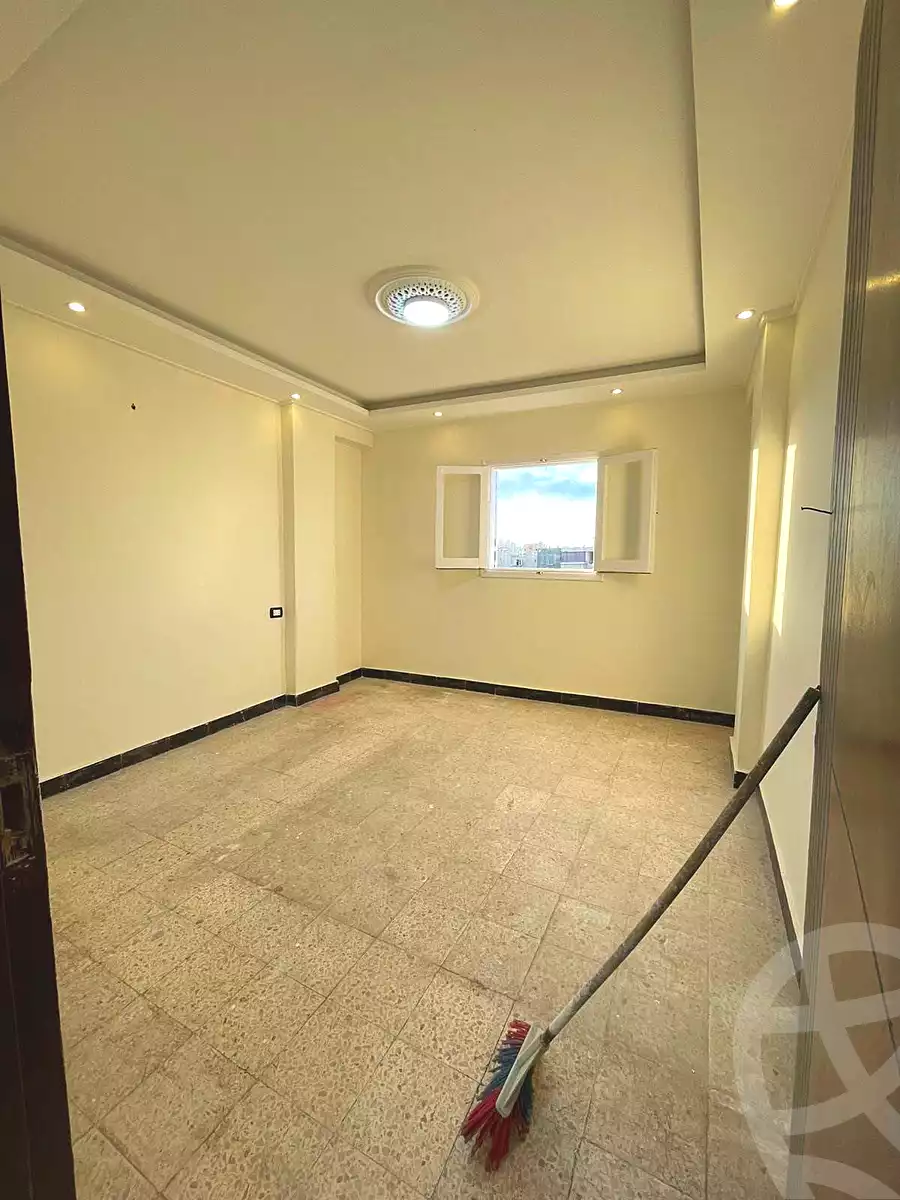 https://aqarmap.com.eg/ar/listing/7277484-for-sale-alexandria-new-miami-mostafa-kamel-sttt