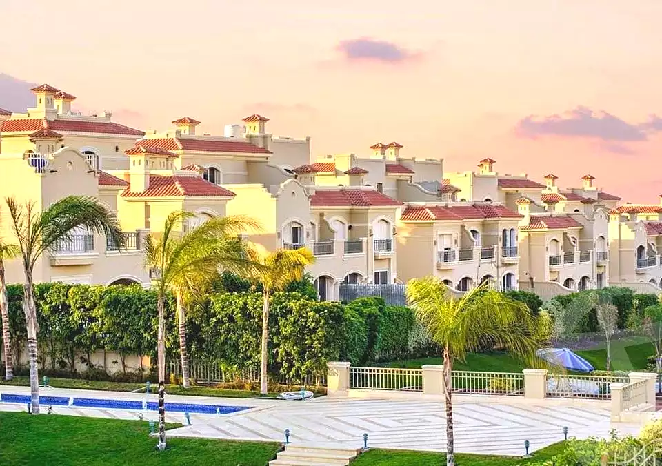 https://aqarmap.com.eg/ar/listing/7277754-for-sale-cairo-new-cairo-compounds-el-patio-town-compound-la-vista