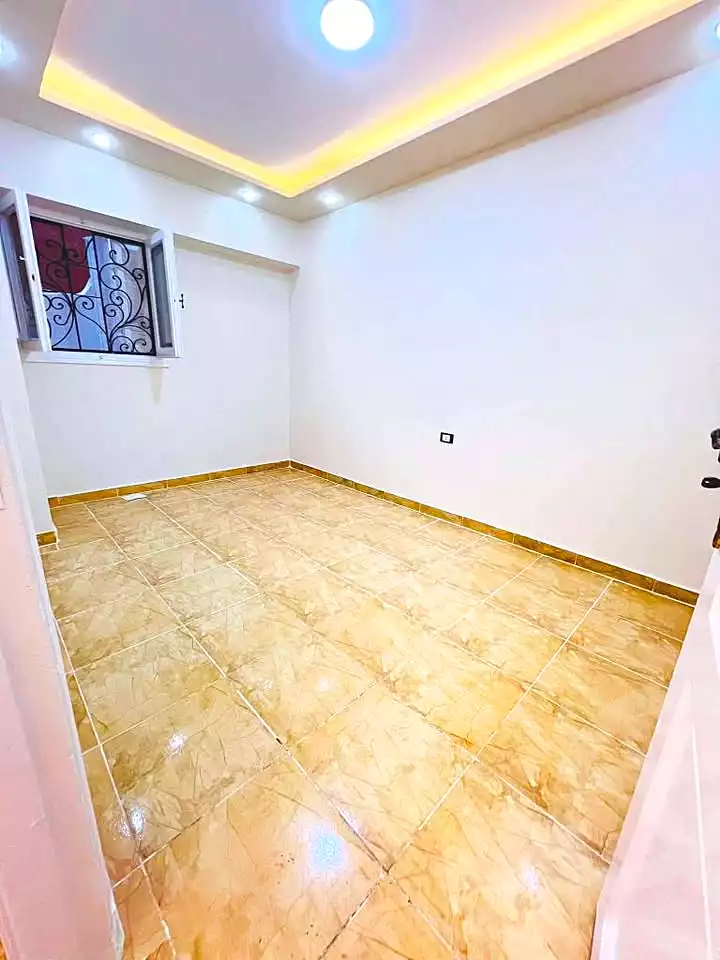 https://aqarmap.com.eg/ar/listing/7278127-for-sale-alexandria-al-agamy-shataa-el-nakheel