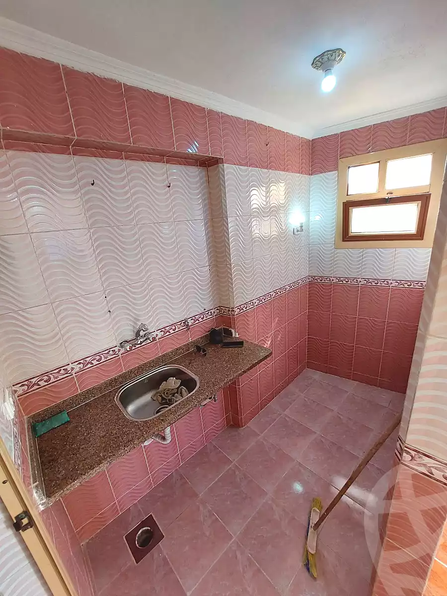 https://aqarmap.com.eg/en/listing/7278206-for-sale-alexandria-el-mandara-al-omanaa-st