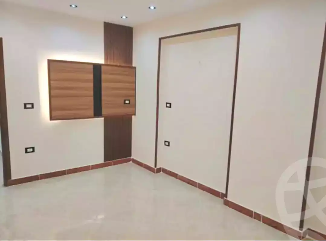 https://aqarmap.com.eg/ar/listing/7279376-for-sale-alexandria-al-agamy-bw-ywsf