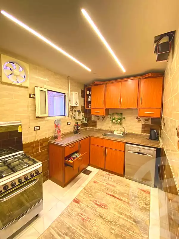 https://aqarmap.com.eg/ar/listing/7279719-for-sale-alexandria-al-agamy-lbytsh-qased-kareem-st