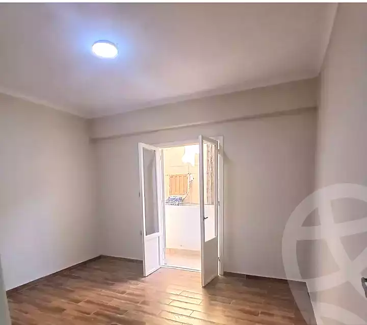 https://aqarmap.com.eg/en/listing/7279709-for-sale-alexandria-el-asafra-ahmed-tiesser-st