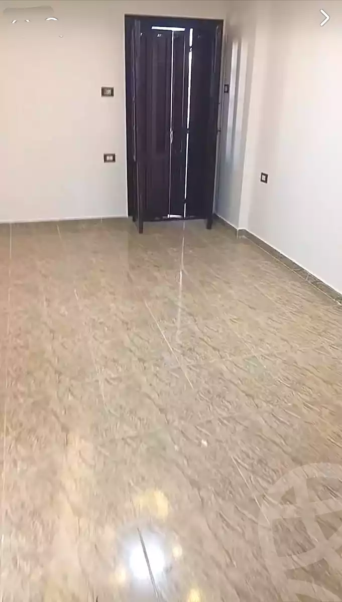 https://aqarmap.com.eg/ar/listing/7279894-for-sale-alexandria-el-asafra-shr-45