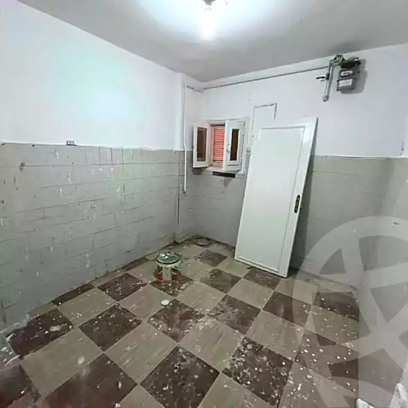 https://aqarmap.com.eg/en/listing/7280023-for-sale-alexandria-al-agamy-lbytsh-el-tayar-st