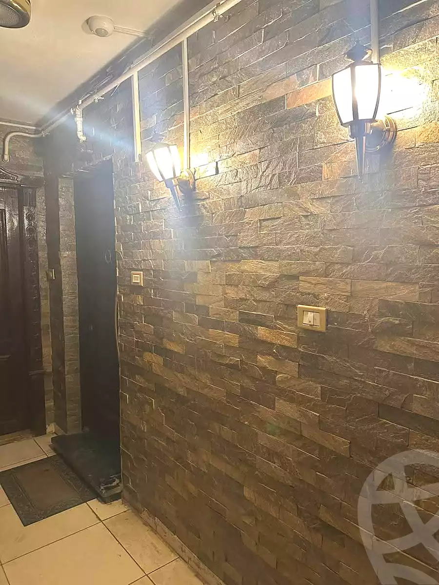 https://aqarmap.com.eg/ar/listing/7280579-for-sale-alexandria-sydy-bshr-sydy-bshr-bhry-mohamed-el-srafi-st.