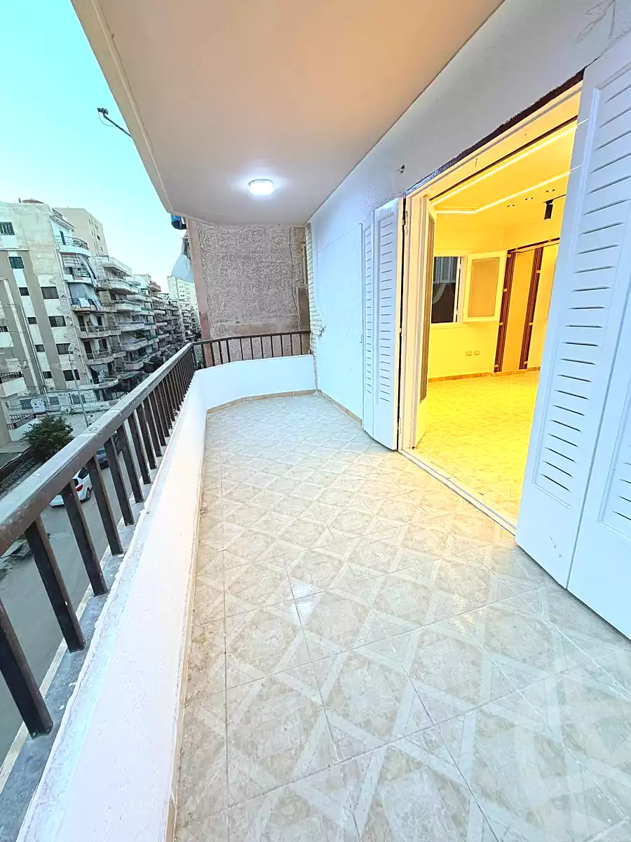 https://aqarmap.com.eg/en/listing/7280698-for-sale-alexandria-al-agamy-shataa-el-nakheel
