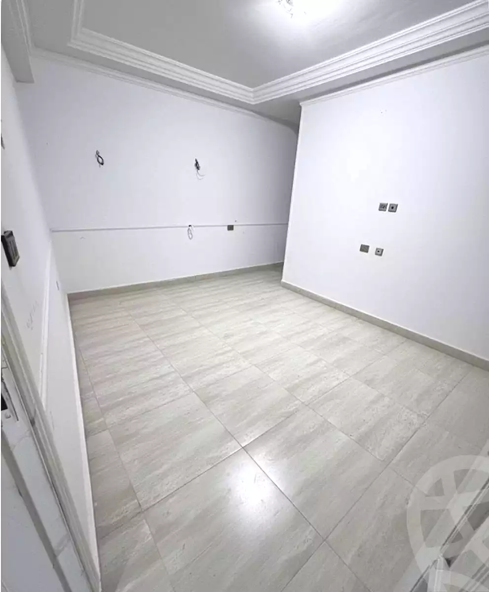 https://aqarmap.com.eg/ar/listing/7280827-for-sale-alexandria-al-agamy-lbytsh-qased-kareem-st