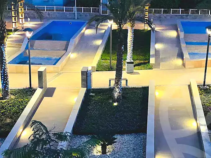 https://aqarmap.com.eg/en/listing/7281028-for-sale-cairo-new-cairo-compounds-jyd