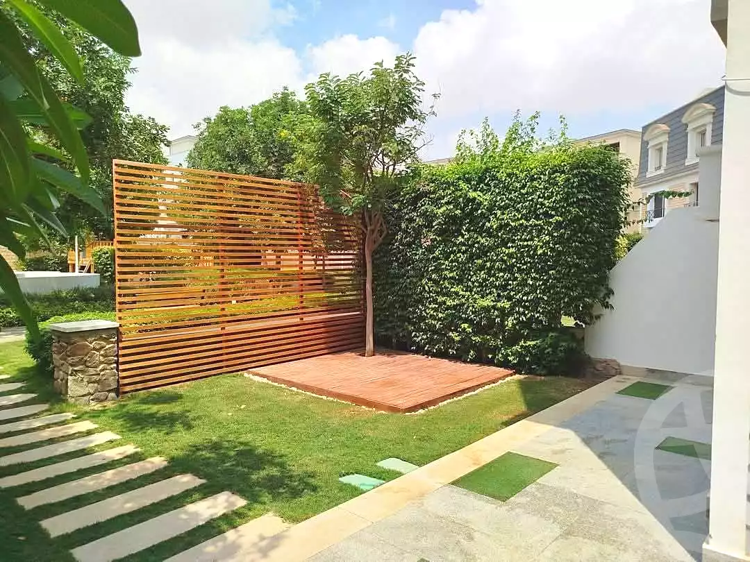 https://aqarmap.com.eg/en/listing/7281037-for-sale-cairo-new-cairo-compounds-mountain-view1-1-compound