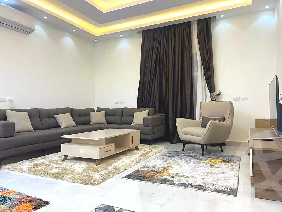 https://aqarmap.com.eg/en/listing/7281053-for-sale-cairo-new-cairo-compounds-hyde-park-business-district