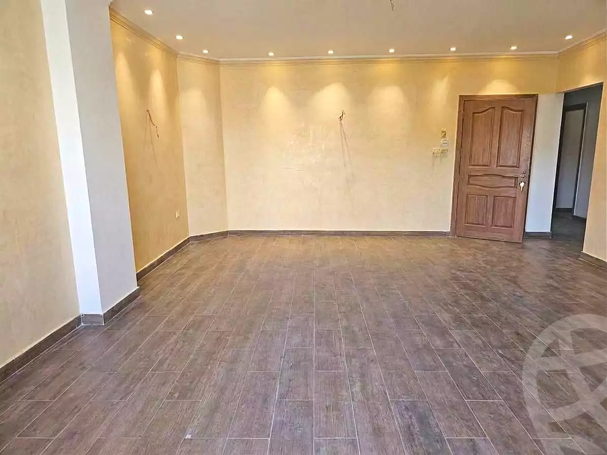 https://aqarmap.com.eg/ar/listing/7281396-for-sale-cairo-new-cairo-ganob-el-akadamiya-south-academy-g-sedki-suliman-st