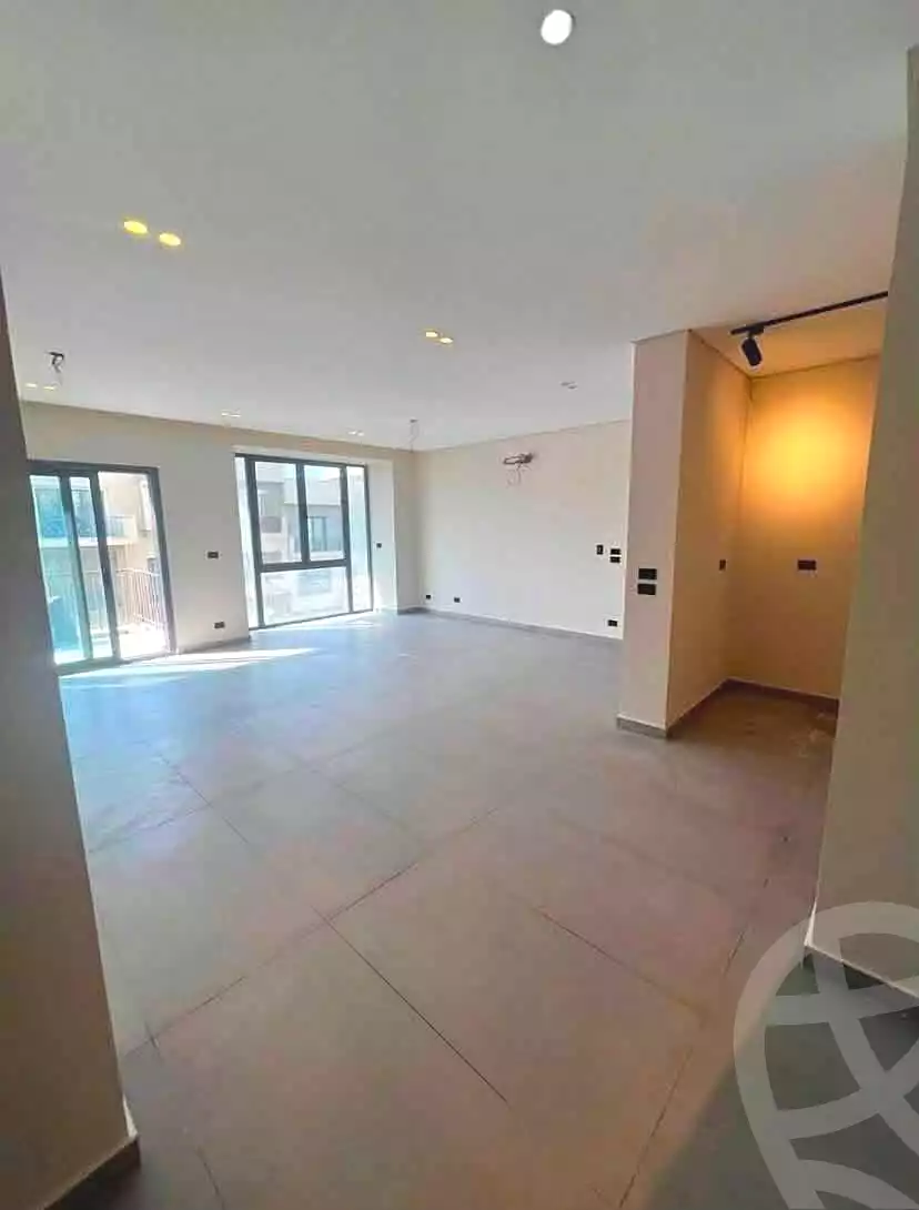 https://aqarmap.com.eg/en/listing/7281588-for-sale-cairo-new-cairo-compounds-kmbwnd-kryk-twn-il-cazar