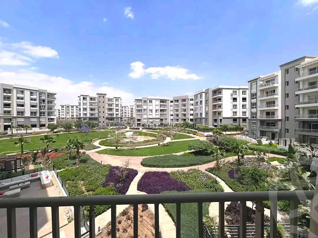 https://aqarmap.com.eg/ar/listing/7281790-for-sale-cairo-new-cairo-compounds-hyde-park-centre-ville-hyde-park