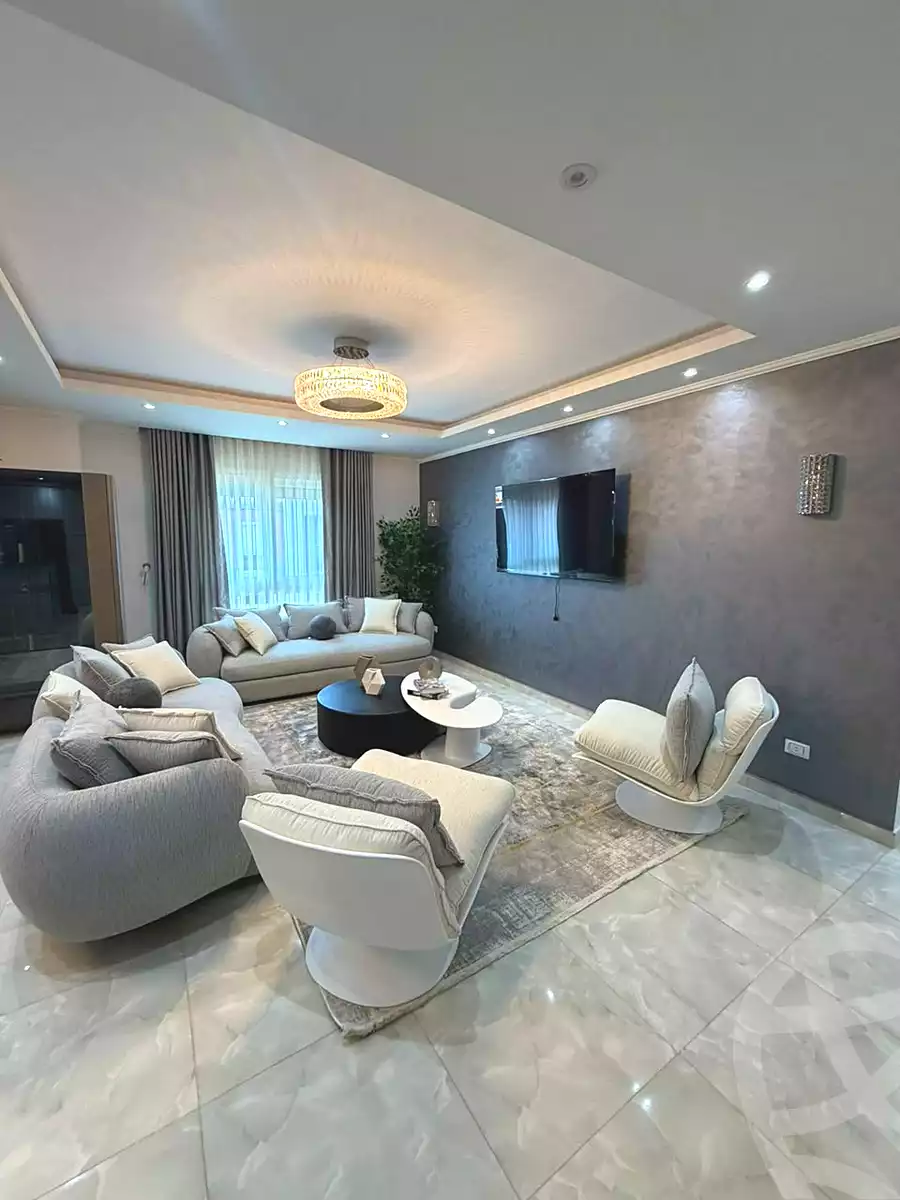 https://aqarmap.com.eg/en/listing/7281810-for-sale-cairo-new-cairo-compounds-mwrd-fq-llttwyr