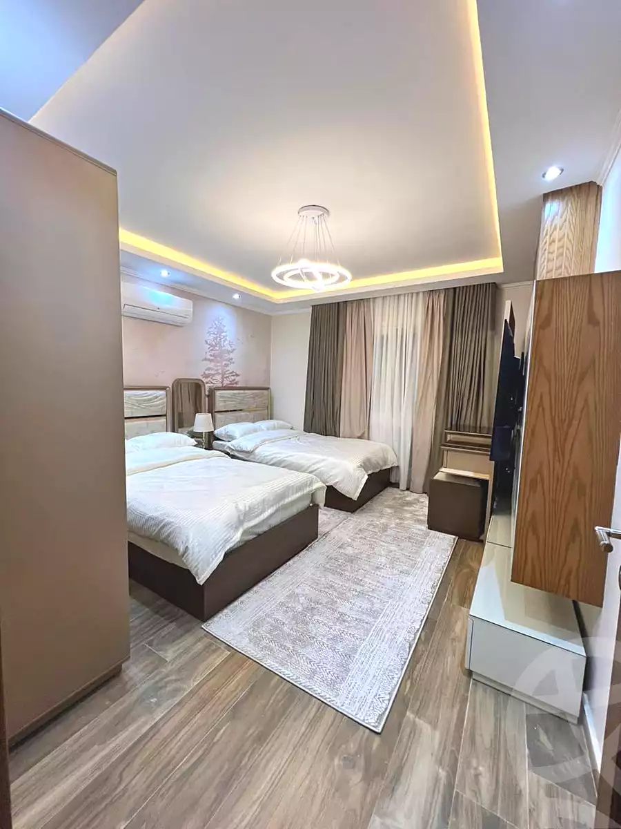 https://aqarmap.com.eg/en/listing/7281812-for-sale-cairo-new-cairo-compounds-mwrd-fq-llttwyr
