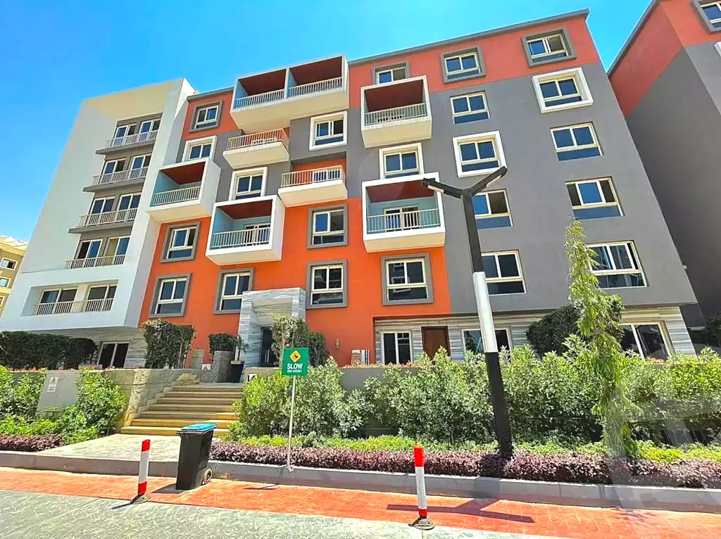 https://aqarmap.com.eg/en/listing/7281900-for-sale-cairo-new-cairo-compounds-mwrd-fq-llttwyr