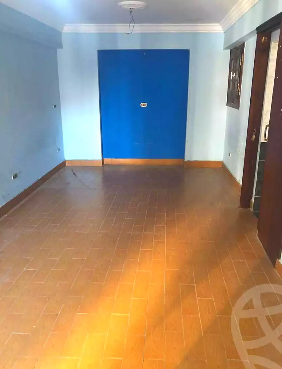 https://aqarmap.com.eg/en/listing/7280570-for-sale-alexandria-ganaklis