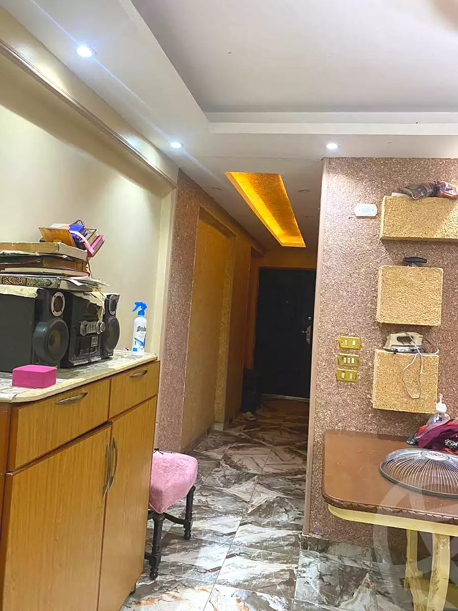 https://aqarmap.com.eg/en/listing/7282234-for-sale-cairo-helwan-el-shareaa-el-sharby-st