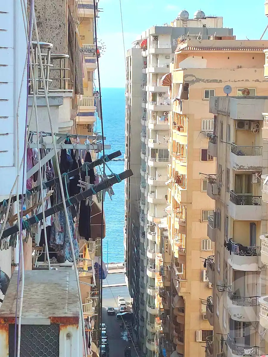 https://aqarmap.com.eg/en/listing/7282274-for-sale-alexandria-sydy-bshr-sydy-bshr-bhry-mohamed-el-srafi-st.