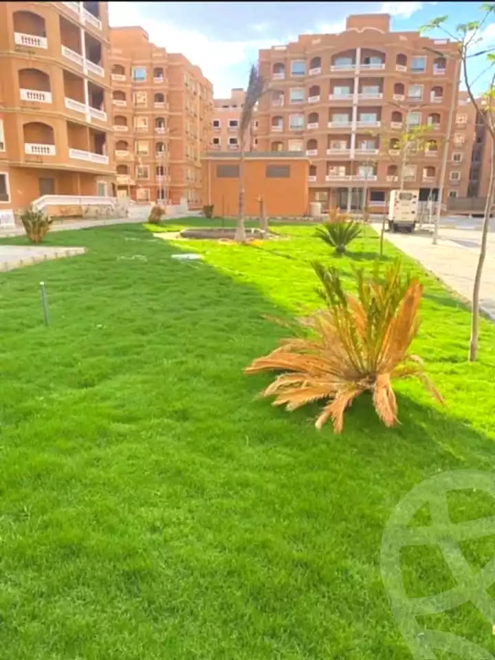 https://aqarmap.com.eg/ar/listing/7282296-for-sale-cairo-new-cairo-compounds-kemet-compound