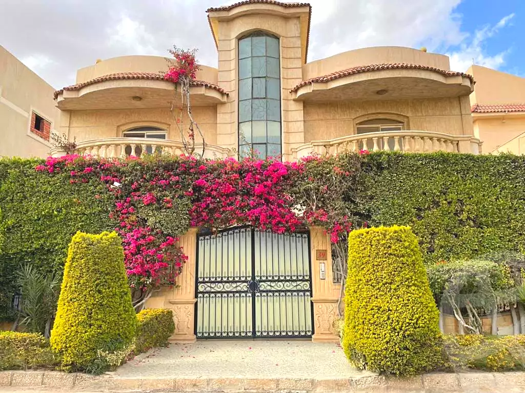 https://aqarmap.com.eg/ar/listing/7282309-for-sale-cairo-new-cairo-compounds-diplomats-compound