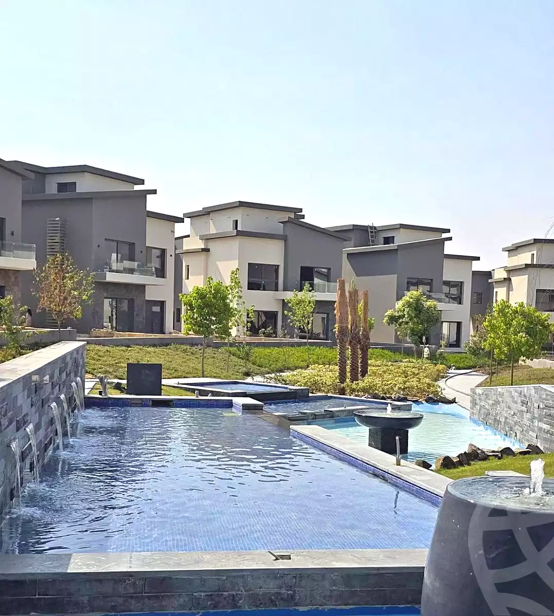 https://aqarmap.com.eg/ar/listing/7282569-for-sale-cairo-new-cairo-compounds-kmbwnd-kryk-twn-il-cazar
