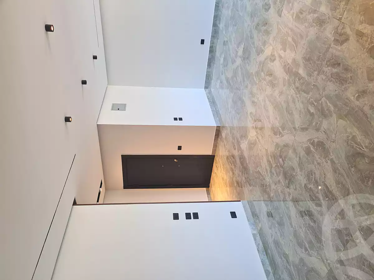 https://aqarmap.com.eg/ar/listing/7282699-for-sale-cairo-el-sheikh-zayed-city-alex-cairo-desert-road-kmbwnd-fy-tryq-skndry-lshrwy