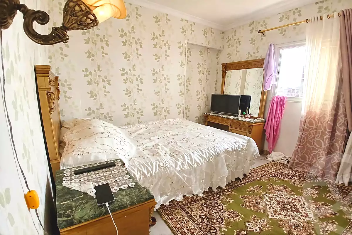 https://aqarmap.com.eg/ar/listing/7283655-for-sale-alexandria-moharram-bey-erfan-st