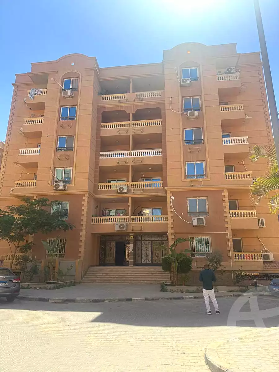 https://aqarmap.com.eg/en/listing/7283806-for-sale-cairo-new-cairo-compounds-light-city