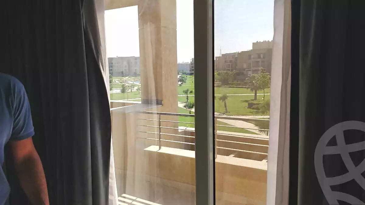 https://aqarmap.com.eg/ar/listing/7283842-for-sale-cairo-6th-of-october-compounds-palm-parks