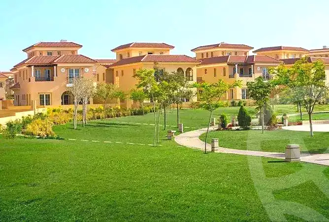 https://aqarmap.com.eg/ar/listing/7283981-for-sale-cairo-new-cairo-compounds-hyde-park-centre-ville-hyde-park