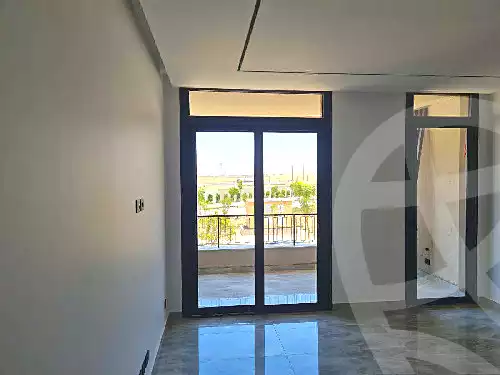 https://aqarmap.com.eg/ar/listing/7284778-for-sale-cairo-el-sheikh-zayed-city-compounds-kmbwnd-wyst-twn-swdyk