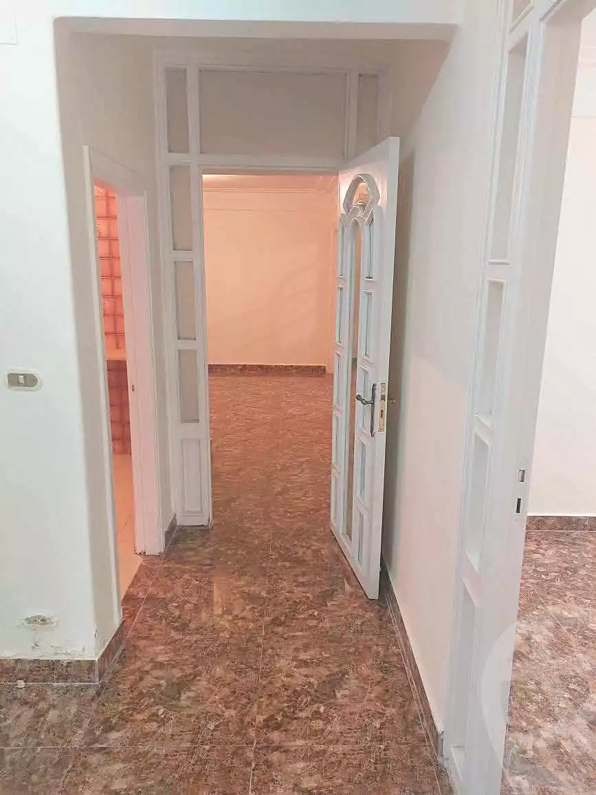 https://aqarmap.com.eg/en/listing/7284989-for-rent-alexandria-bolekly