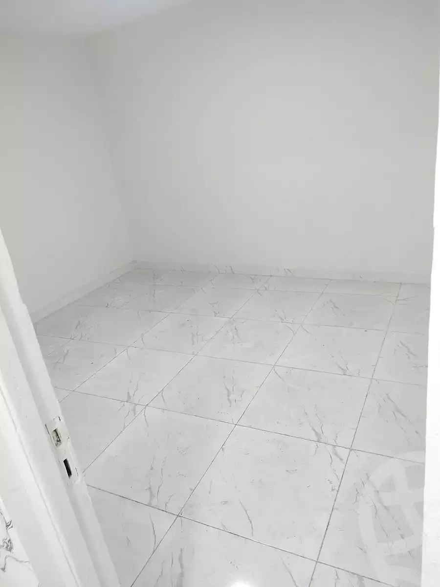 https://aqarmap.com.eg/ar/listing/7285537-for-sale-alexandria-el-asafra-shr-45