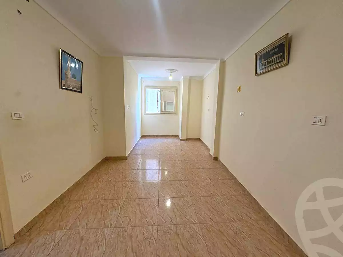 https://aqarmap.com.eg/en/listing/7285573-for-rent-alexandria-lauran-shr-srhnk