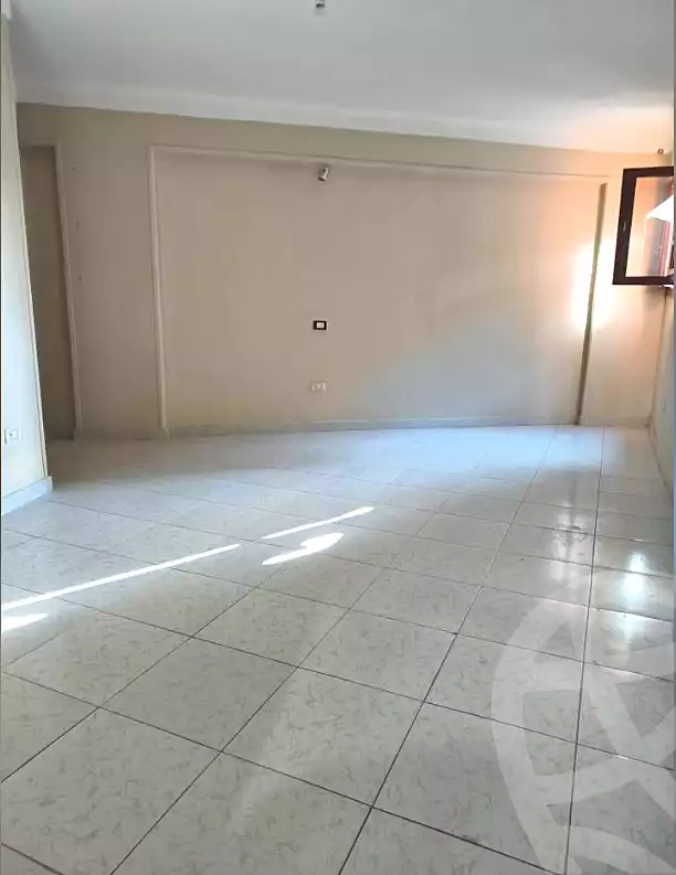 https://aqarmap.com.eg/ar/listing/7286106-for-rent-alexandria-lsywf-el-seyouf-bahri-abd-al-hadi-al-gazar-zayna-st