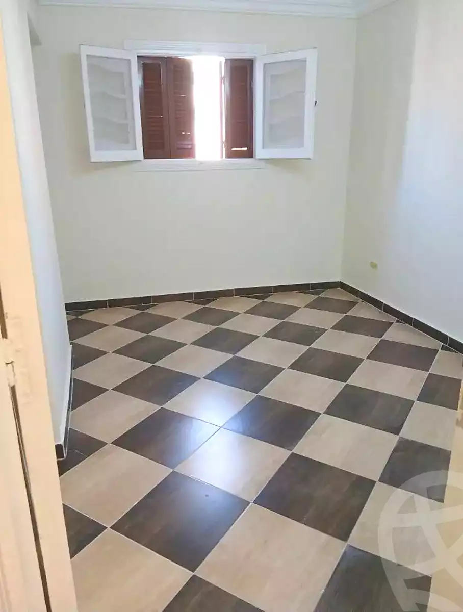 https://aqarmap.com.eg/ar/listing/7286470-for-sale-alexandria-el-asafra-shr-45