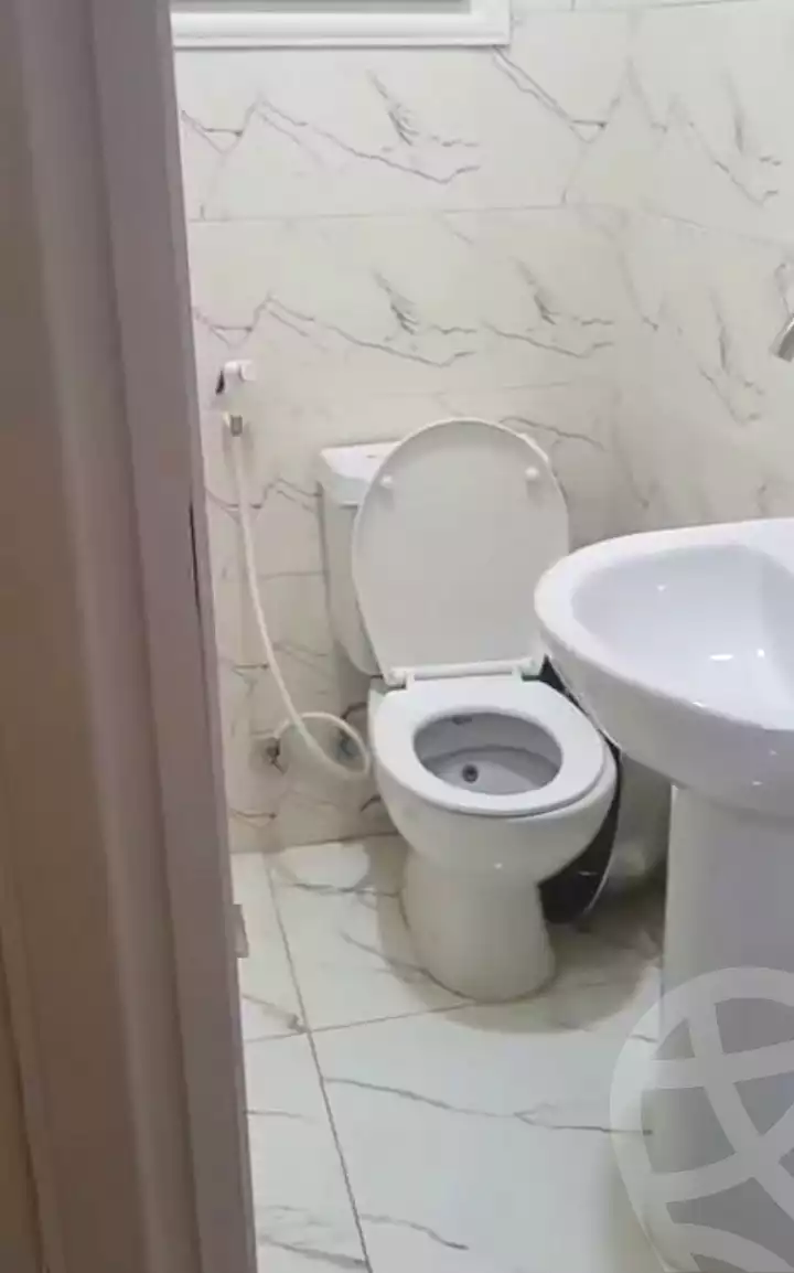 https://aqarmap.com.eg/en/listing/7286524-for-sale-cairo-ain-shams-el-naam-feleb-hanna-st