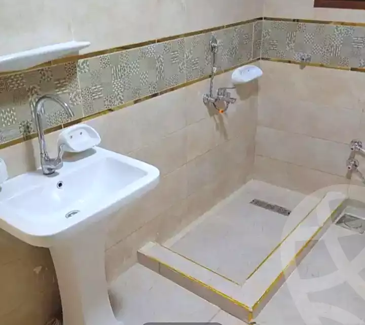 https://aqarmap.com.eg/ar/listing/7286600-for-sale-alexandria-miami-mahmoud-el-isawy-st