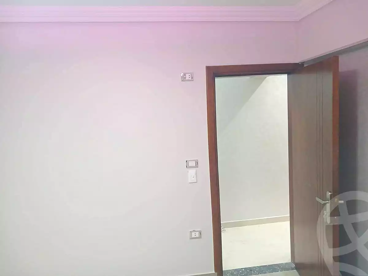 https://aqarmap.com.eg/ar/listing/7286995-for-sale-cairo-helwan-mostafa-fahmy-st